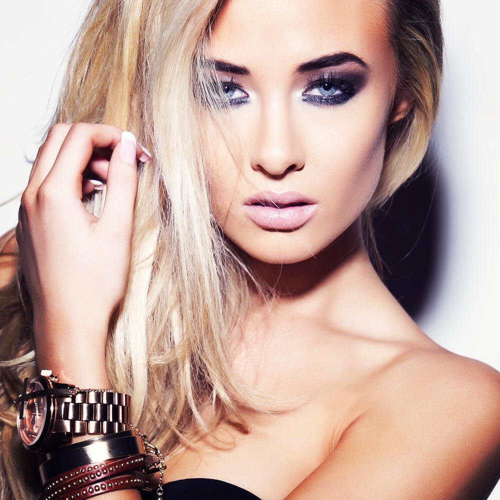 nicola hughes model