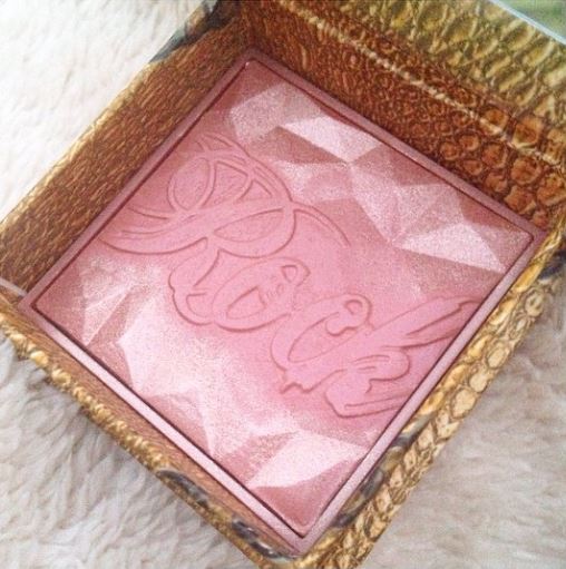 benefit rockateur blush rose gold