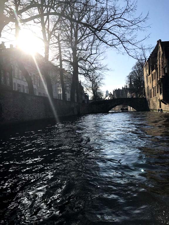 canal-boat-bruges-2