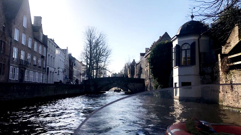 canal-boat-bruges